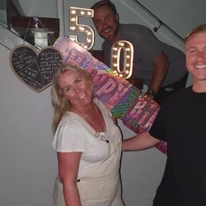 Meet your Posher, Caroline